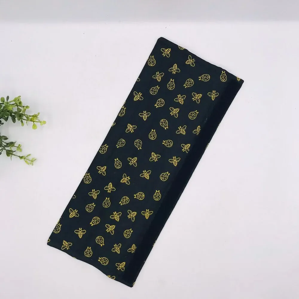 One Single Refrigerator Handle Cover, Reversible, Bees and Bugs on Black 14x5